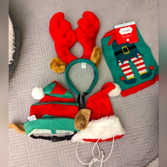 NWT 4 Piece Christmas Pet Head Toppers and XS Christmas Ugly Dog Sweater - Picture 1 of 5